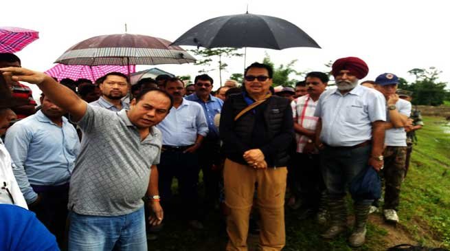 Dy Chief Minister Chowna Mein Visits Flood Affected Namsai