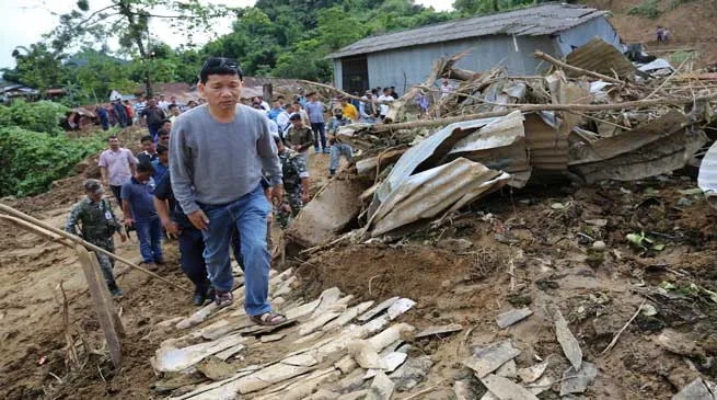 Bhalukpong Landslide: Pul Visits Sites, Distributes Ex-gratia Relief