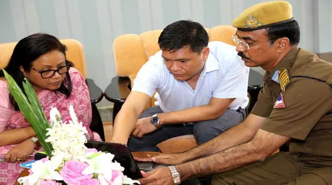 Khandu Briefed by GREF Official About Bomdila-Tawang Road