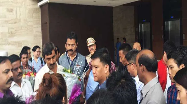 CM Khandu and Dy CM Chowna Visits Arunachal Bhavan at Mumbai