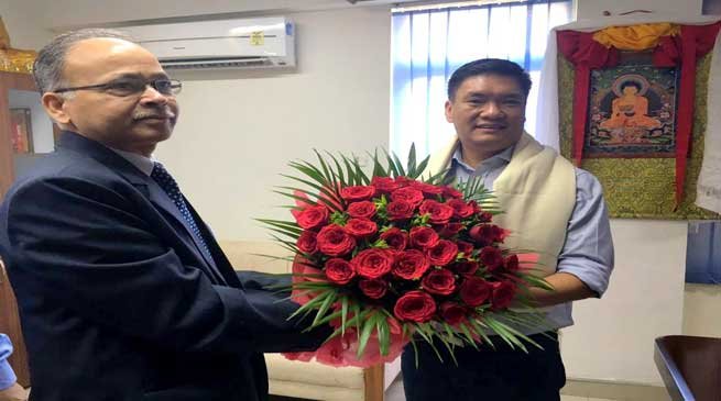 Khandu met with Country's Premier Business Association in New Delhi