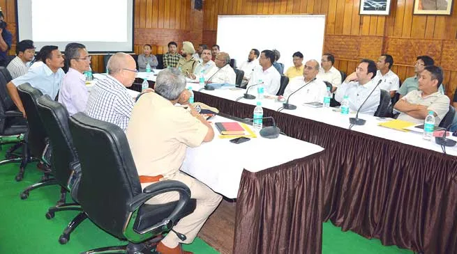 Khandu Reviewed Traffic Congestion, Poor Road Condition in Capital Complex