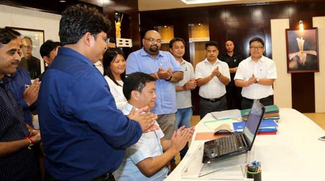 Itanagar- Chief Minister Pema Khandu Signed the First e-file
