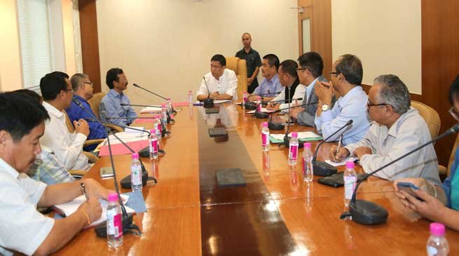Khandu Sought Support from NEIGRIHMS for Establishment of Tomo Riba Institute of Medicla Science in Arunachal