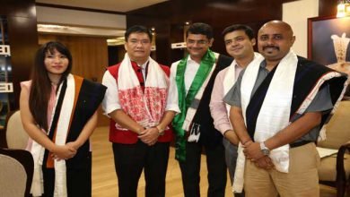 Khandu assured his Support to Vodafone for its Expansion in the State