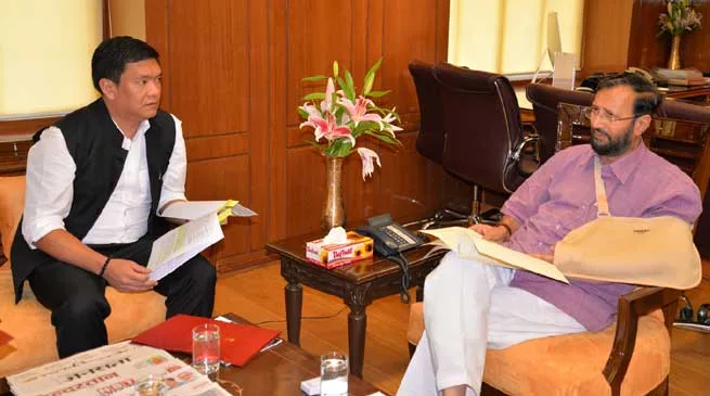 Pema Khandu Meets Prakash Javedekar