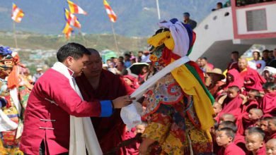 Arunachal- Chief Minister Pema Khandu visits Tawang Monastery