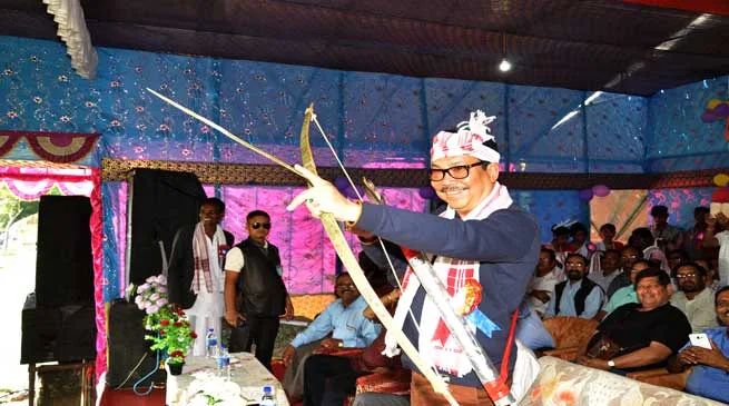 Mein while participates in the 142nd birth anniversary of freedom fighter Birsa Munda