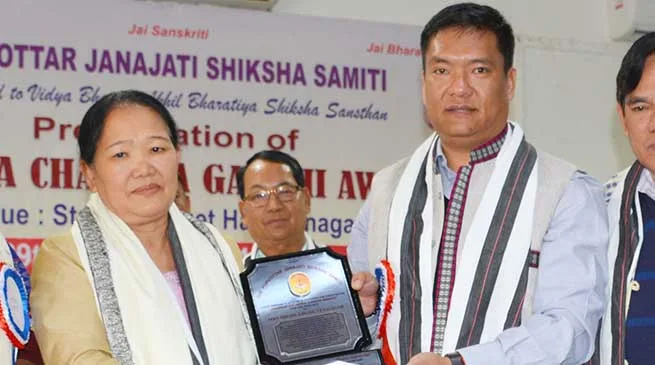 Higio Aruni conferred Krishna Chandra Gandhi Award 2016