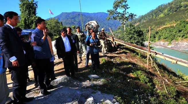 Khandu inspects Nugong suspension Bridge over Siang River