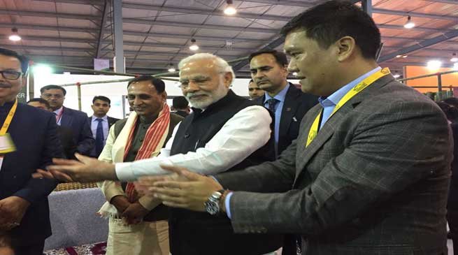 Vibrant Gujarat Global Summit- PM Modi Visits Arunachal Stall