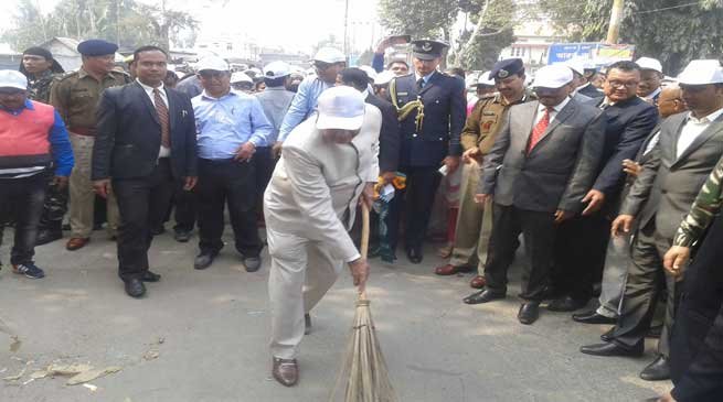 Kokrajhar- Guv Banwarilal Purohit Participates in Swachh Bharat Abhiyan