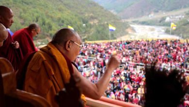Dalai Lama Consecrates Thupsung Dhargya Ling Monastery in Dirang