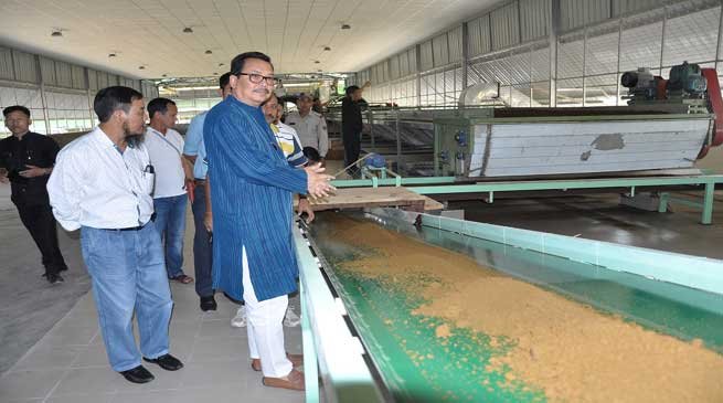 Chwona Mein Visits Integrated Farm of Farmer Tana Neka Tara