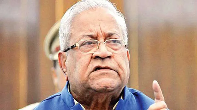 Governor reviews Progress of Swachh Bharat Abhiyan