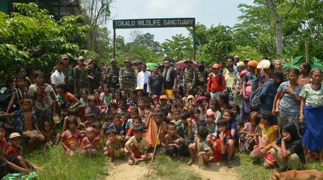 Assam Rifles Repatriates 338 Myanmar Refugees Back Home