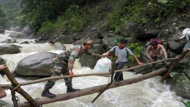  Arunachal- Army Rescue 200 Civilians stranded