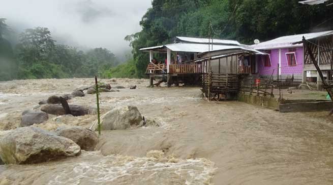 Itanagar- Heavy rainfall brings life out of gear