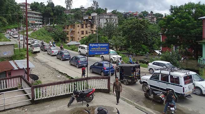 The people of the state capital, Itanagar experienced biggest traffic jam of the year. The traffic jam of Itanagar was a horrible as it was at snail’s  pace