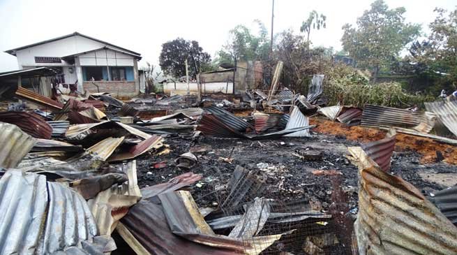 Inferno devour 3 houses, 9 family rendered homeless at Nerba Colony