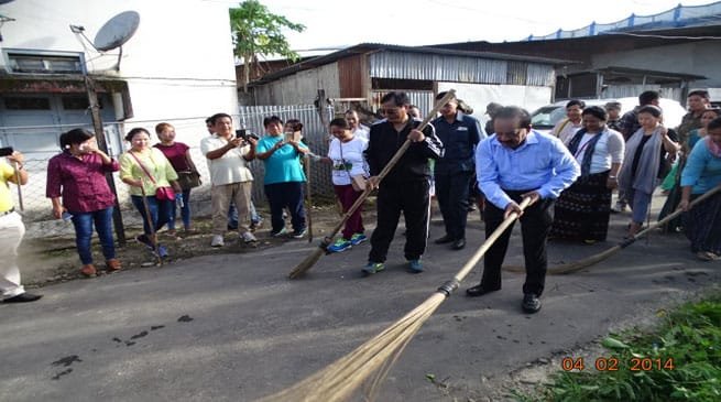 Dr. Vardhan participated in mass social service in state