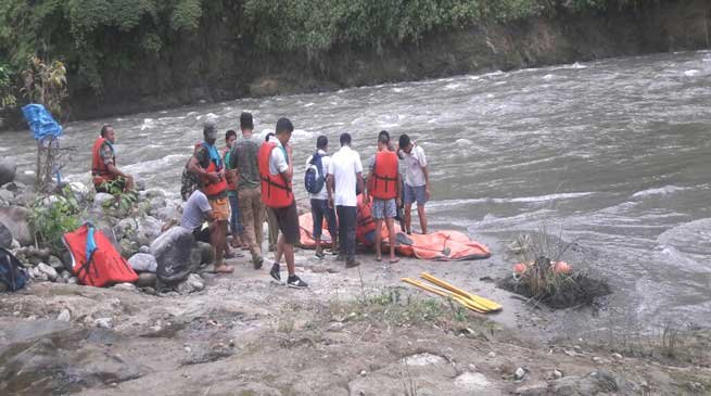 Two labourers of HCC drowned in Pare river, 1 body recovered, search to continue