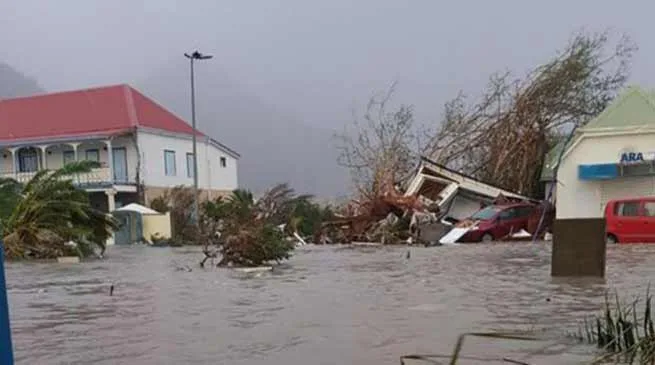 Hurricane Irma left 10 dead, smashed buildings