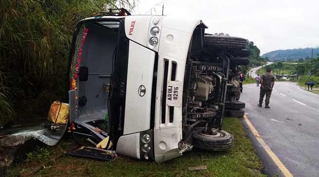 Bus carrying CRPF meet accident near Yupia, 9 injured