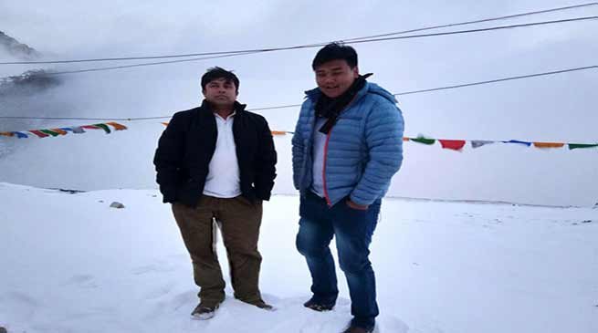 Tawang, Sela pass witnesses first Snowfall of this winter