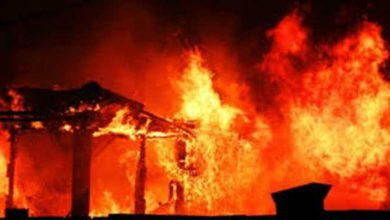 Itanagar- 16 Houses gutted in fire near minister bunglow at Niti Vihar