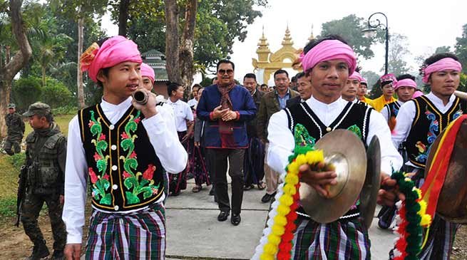 Arunachal: Chowna Mein attends  Mai Ko Som Fai festival celebrated at Golden Pagoda