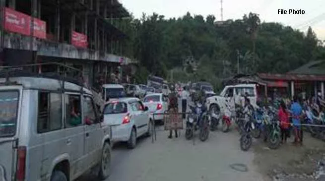 Itanagar: Khandu takes note of serious traffic problem in capital