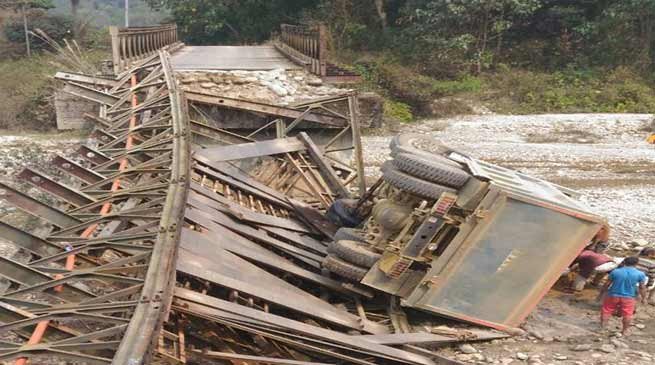 Arunachal: Bridge collapse near Seijosa, ultimatum to Patanjali Ayurveda