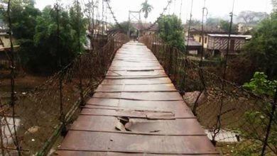 Itanagar: Suspension Bridge over Singki river barely hanging