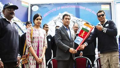 Arunachal: Pema Khandu flags off expedition to Mount Everest at NIMAS
