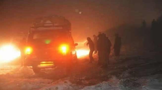 Arunachal: Snow at Sela kills a man