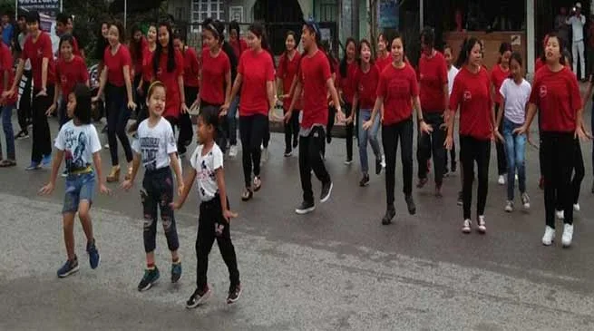 Arunachal:  Denizens of Roing perform in a flash mob to spread awareness regarding ‘Swachh bharat’