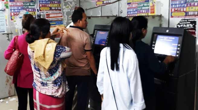 Arunachal :  Cash Scarcity in ATM, Bank in Itanagar