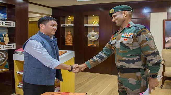 Major General Gajinder Singh Calls on Arunachal CM