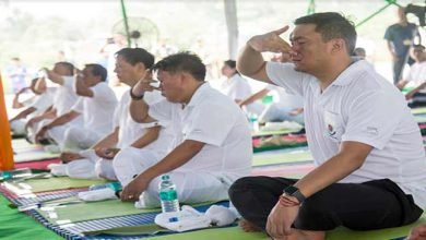 Arunachal : Khandu participates in 4th International Day of Yoga