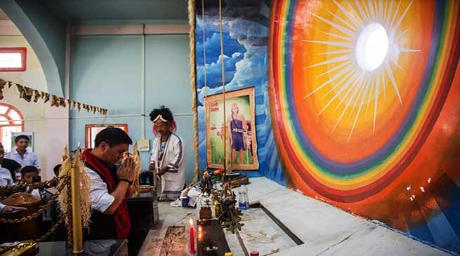 Arunachal: Khandu attends prayer service at Donyi Polo Ganging