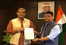 Arunachal: Khandu urges Jayant Sinha for early sanction of Green Field Airport