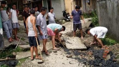 Arunachal: locals converting Kachcha road into Concrete Pavement by contribution in Banderdewa