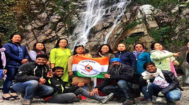 Arunachal: APMCC hoist it's flag at Bomdila and Tawang