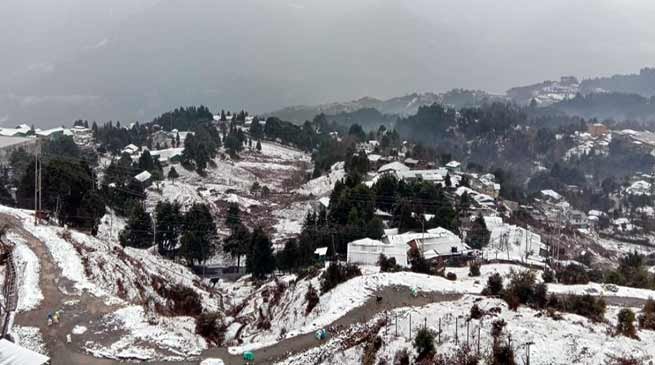 Arunachal: First snowfall of this season hits Tawang and Bomdila