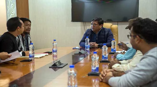 Arunachal: ACCI extends support to CM Khandu for bringing normalcy in Itanagar