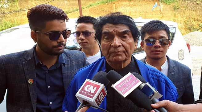 Film star Asrani arrives state to campaign for former CM and INC candidate Nabam Tuki