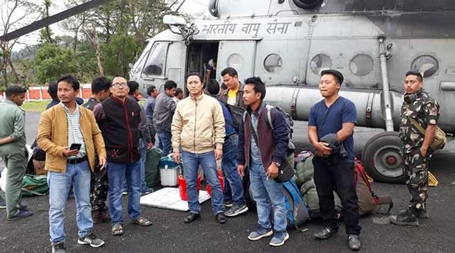 Arunachal: Polling personnel’s and materials airlifted to Vijayanagar