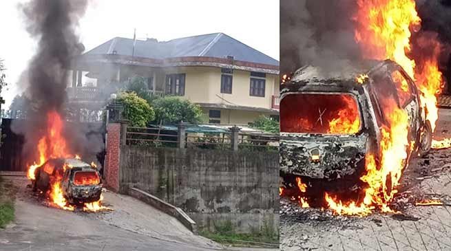 Itanagar: A car brought and burned in front Tapir Gao's residence