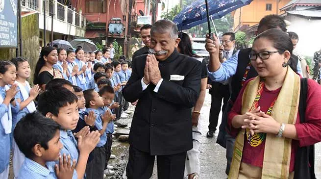 Arunachal Governor visits Oju Welfare Association Centre